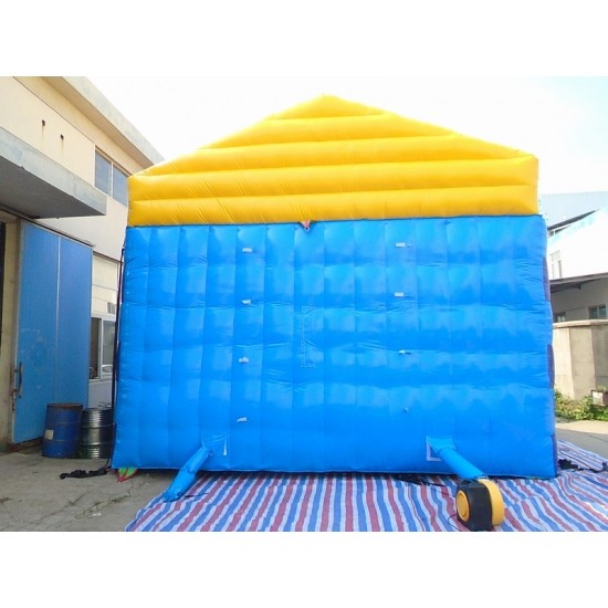 Giant Aqua Inflatable Water Park Giant Aqua Inflatable Water Park